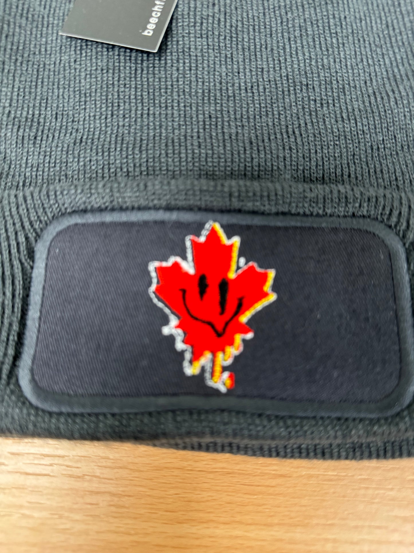 Canadian maple leaf Bennie