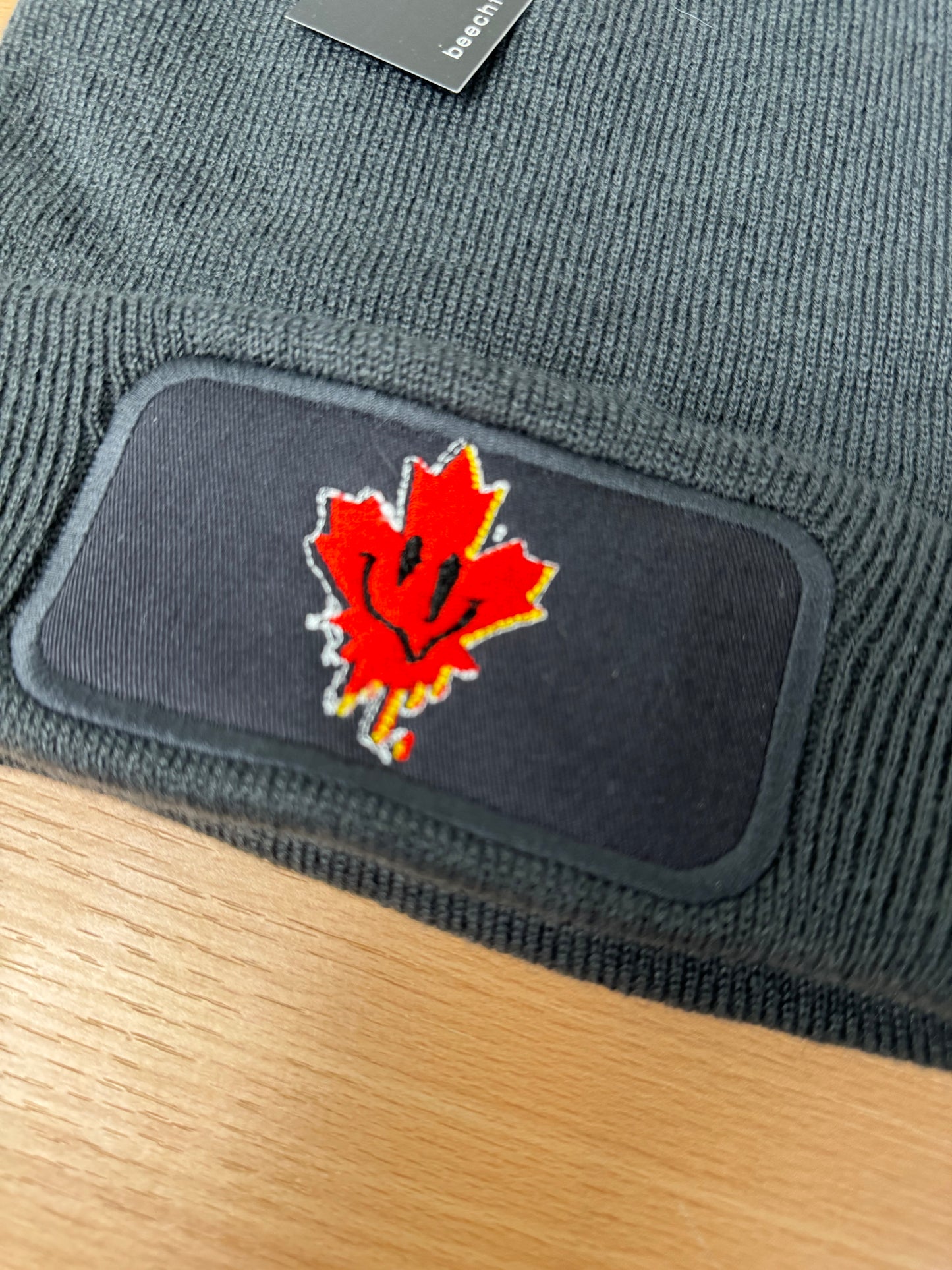 Canadian maple leaf Bennie